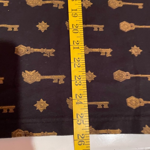 🕹️ Blizzard X Uniqlo Black & Gold Keys Tee Shirt US M🕹️ - Picture 6 of 15